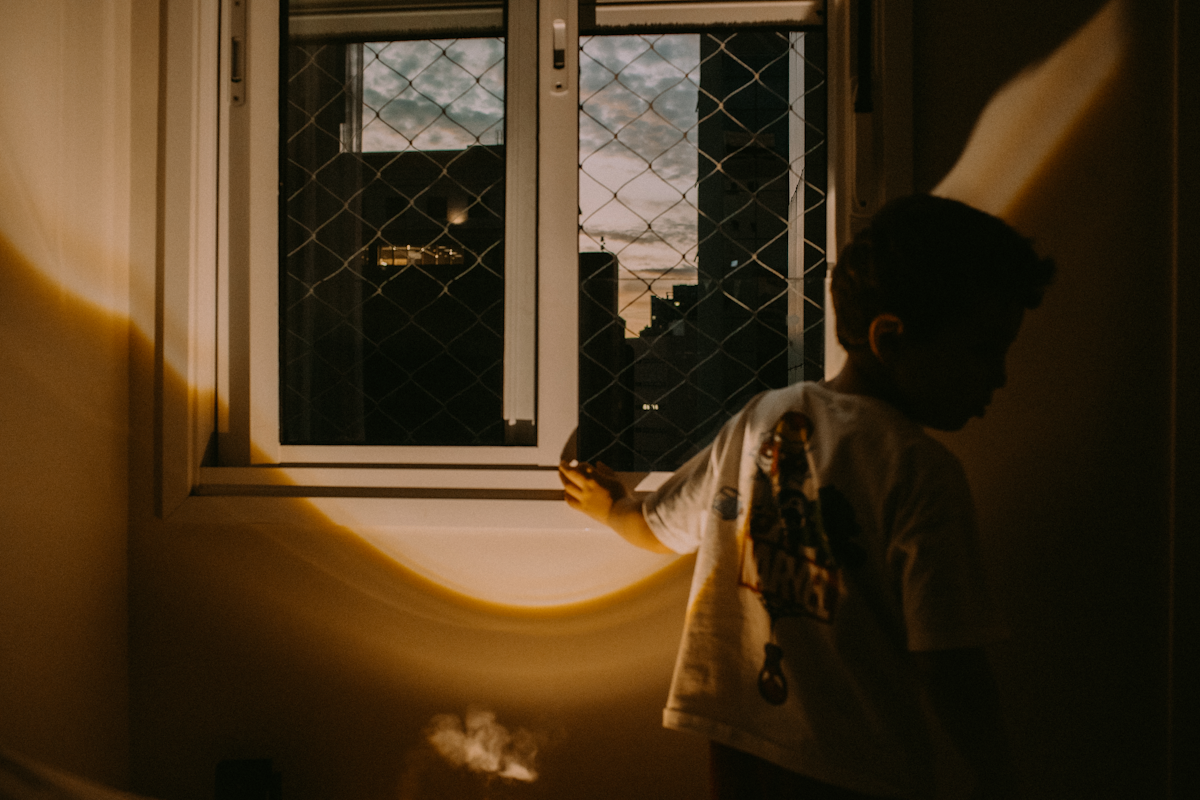 Luto infantil: como falar sobre a morte com as crianças em cada fase